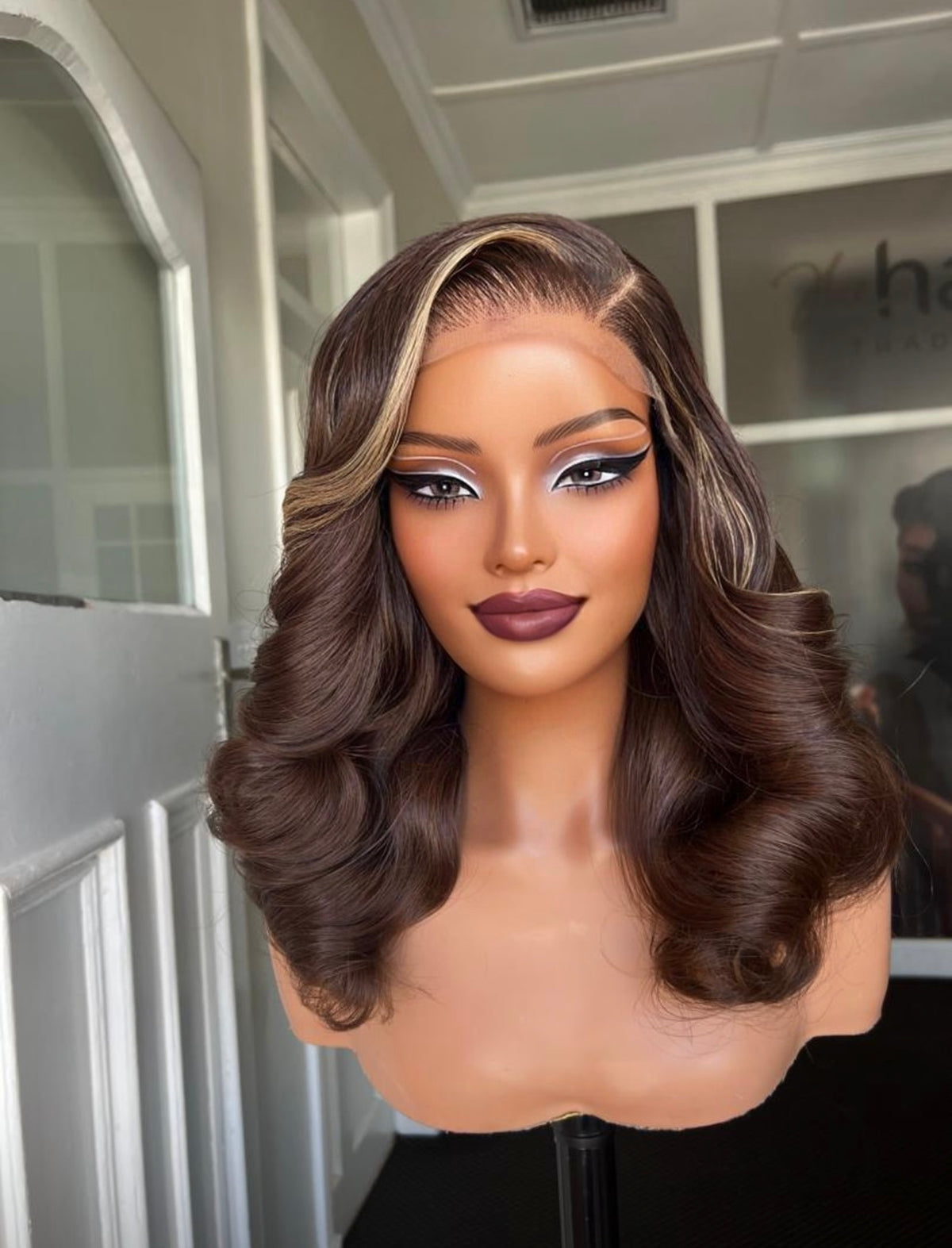 16” RAW VIETNAMESE BOUNCE (5x5) CLOSURE WIG 300G