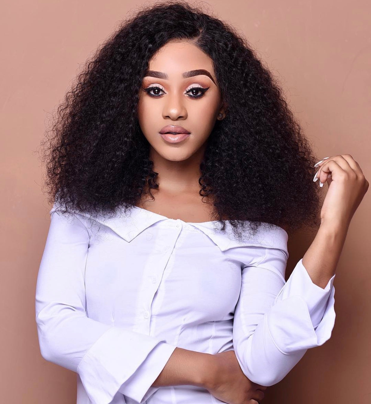 Exquisite Curly Wigs For Sale Wallpaper in 4K Exquisite Curly Wigs For Sale Wallpaper in 4K